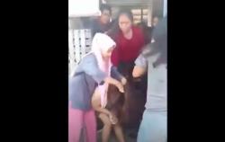 Diduga Hendak Jual Anak Gadisnya ke Pria Hidung Belang, Wanita Ini Dikeroyok Tetangga