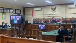Terbukti Terima Suap, Hakim PN Surabaya Itong Isnaeni Divonis 5 Tahun Penjara