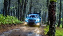 Menikmati Sensasi Berkendara dengan 2 SUV Subaru, Mendaki Lewati Hutan Pinus