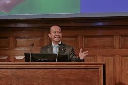 Bahlil Pamer Ekonomi RI di London, Tawarkan Investor  Kolaborasi Investasi