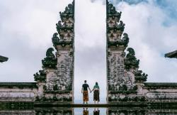 Apa Perbedaan Antara Asimilasi dan Akulturasi? Ini Pengertian dan Contohnya