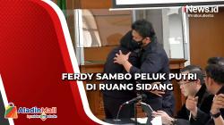 Jelang Sidang, Ferdy Sambo Peluk dan Cium Kening Putri Candrawathi di Ruang Sidang