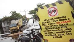 Dampak Banjir Sebulan, Akses Jalan Kotawaringin Barat Putus