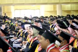  Wisudawan UIN Jogja Diajak Terus Tingkatkan Minat Baca