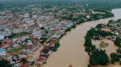 Banjir Semakin Parah, Warga Pedalaman Aceh Timur Terisolir
