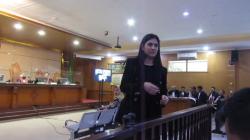 DJ Una Hadir di Sidang Kasus Robot Trading DNA Pro sebagai Saksi Korban