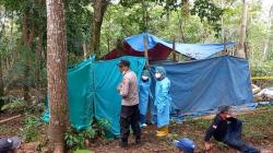 Makam Karyawan PTPN yang Tewas dengan Luka Sayat Dibongkar, Polisi Autopsi Jasad Korban