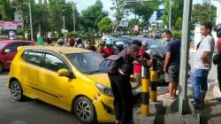 Traffic Light Mati Picu Tabrakan 2 Mobil di Kendari, 5 Orang Dilarikan ke Rumah Sakit