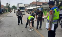 Tragis, Pengendara Motor Tewas jadi Korban Tabrak Lari saat Nyalip Truk di Gentong<