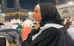 Mengaku Bahagia, Model Cantik Prancis Umumkan Masuk Islam 