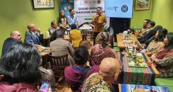 Dukung Spice Up The World, Sandiaga Uno Resmikan Restoran Waroeng Windsor di Inggris 