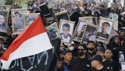 Ribuan Aremania Turun ke Jalan Tuntut Adili Pelaku Tragedi Kanjuruhan
