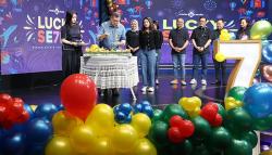 HT Potong Tumpeng Rayakan HUT ke-7 Mister Aladin
