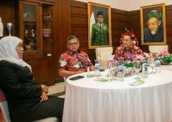 Sekjen PDIP Hasto, Khofifah dan Eri Cahyadi Gelar Pertemuan Tertutup, Bahas Apa?