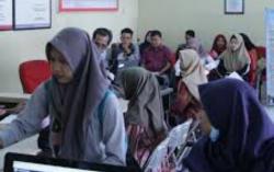 Perusahaan Sepi Order, Ribuan Buruh Garmen di Pemalang Nganggur