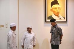  Ganjar Kenang Nyai Sahal Mahfudz : Beliau Tokoh Perempuan yang Sangat Hebat