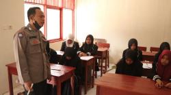 Bripka Mamat, Bhabinkamtibmas di Cirebon Dirikan Klinik dan Sekolah Gratis