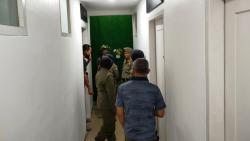 Razia Hotel, 6 Pasangan Bukan Suami Istri Digelandang ke Markas Satpol PP Padang