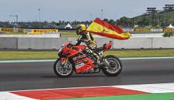 Selebrasi Alvaro Bautista Mengunci Gelar Juara Dunia WSBK 2022