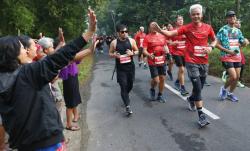 Ganjar Pecahkan Rekor di Borobudur Marathon, Sempat Mules dan Mampir ke Rumah Warga
