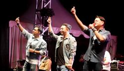 Kahitna Bikin Galau Penonton Jazz Goes to Campus 2022