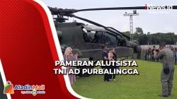 Warga Berebut Foto Alutsista TNI AD di Purbalingga