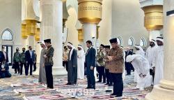 Prabowo Dampingi Jokowi Resmikan Masjid Raya Sheikh Zayed di Solo