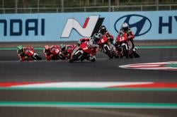 Keren! Pembalap Muda Indonesia Veda Ega Naik Podium di Red Bull Rookies Cup Austria 2024