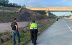 Pecah Ban, Minibus Kecelakaan Tunggal di Tol Baslam, 2 Tewas 1 di Antaranya Bayi 4 Bulan