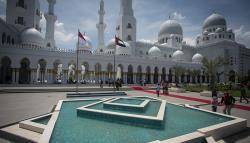 Hadapi Lonjakan Pengunjung saat Libur Sekolah, Begini Persiapan Masjid Sheikh Zayed Solo<