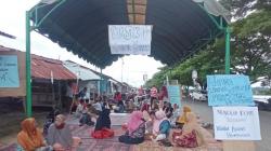 Tolak Digusur, Pedagang dan Warga Waduk Pusong Mogok Makan