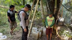 Polisi Gerebek Tempat Penyulingan Miras Cap Tikus di Boalemo