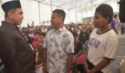 Hadiri Kebaktian Kebangunan Rohani, Gus Yasin Beri Pesan Menggetarkan Anak Muda