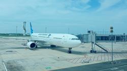 Mulai Hari Ini Ratusan Calon Jemaah Umrah Diberangkatkan dari BIJB Kertajati Majalengka<