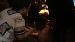 Pecatan TNI di Payakumbuh Digerebek Polisi, Istri Histeris Tahu Suaminya Edarkan Sabu