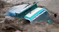 As Patah, Truk Pasir di Lumajang Terseret Banjir Lahar Dingin Gunung Semeru 