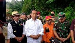 Jokowi Minta Pembangunan Rumah Rusak di Cianjur Wajib Pakai Standar Anti-Gempa<