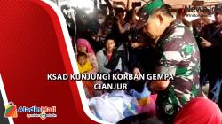 Kunjungi Korban Gempa, KSAD Dudung Mendarat di Cianjur dengan Helikopter