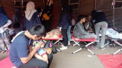 Gempa Susulan Guncang Cianjur, Tenda Pengungsi Ambruk sampai Lansia Dilarikan ke RS<