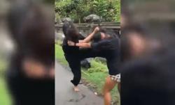 Bak MMA, 2 Remaja Perempuan di Bali Bertarung Sengit di Tengah Jalan Gegara Cowok
