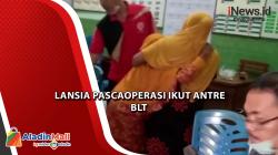 Antre BLT, Lansia Asal Pemalang Tetap Datang ke Kelurahan Bojongbata