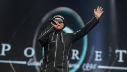 Gaya Nyentrik Melly Goeslaw di Soundrenaline 2022