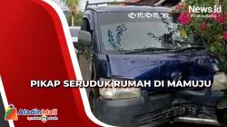 Pikap Hilang Kendali Seruduk Rumah Warga di Mamuju