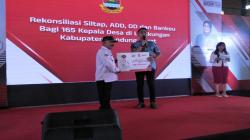 Hengki Kurniawan Penuhi Janji Politik, Gelontorkan Rp36 Miliar untuk RW di KBB<