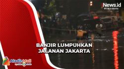 Jalan Penghubung Jakbar-Jaksel Lumpuh Terendam Banjir Lebih dari 1 Meter