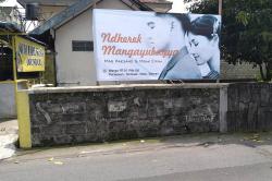 Jelang Pernikahan Kaesang-Erina, Warga Purwosari Sleman Pasang Spanduk Ikut Mangayubagyo