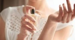 7 Tren Aroma Parfum Tahan Lama Seharian di Cuaca Panas, Ada Wangi Laut hingga Buah