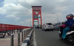 Pro Kontra Pemasangan Lift Jembatan Ampera Terus Berlanjut