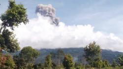 Gunung Kerinci Erupsi, Jalur Pendakian dari Sumbar dan Jambi Ditutup
