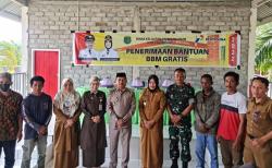 Bupati Pasangkayu Kembali Beri Bantuan BBM Gratis untuk Nelayan Bambalamotu